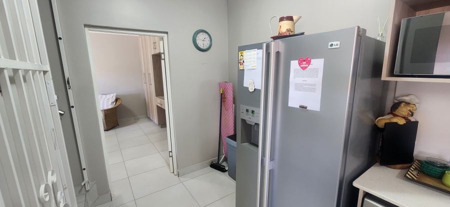 6 Bedroom Property for Sale in Dana Bay Western Cape